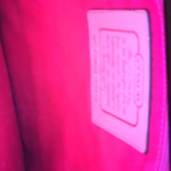 Authentic Coach Large Signature Purse - Picture 4 of 5